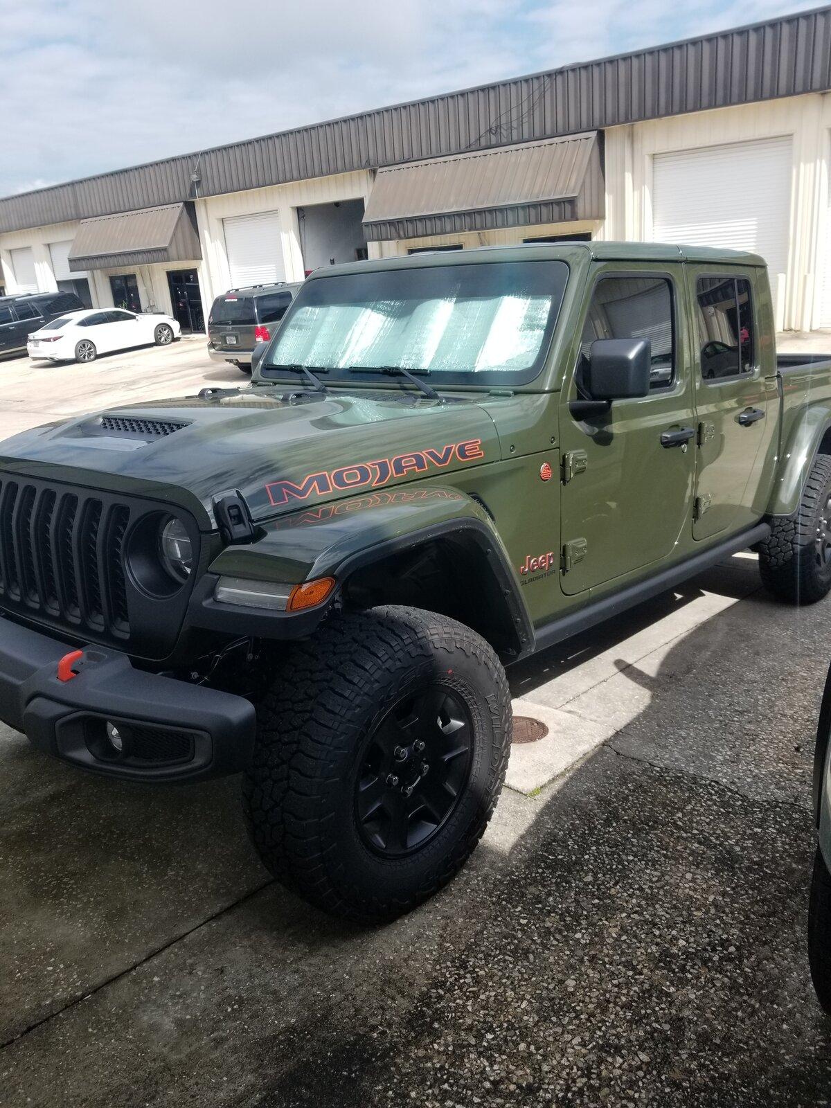 Jeep Gladiator If you could pick the hood, standard Sport style, Rubicon or Mojave? 20210421_103005