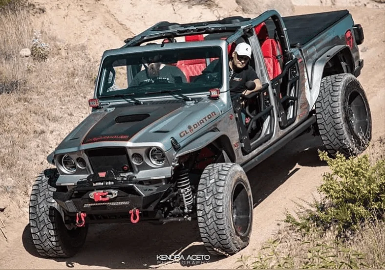 Jeep Gladiator If you could pick the hood, standard Sport style, Rubicon or Mojave? 1619735322224