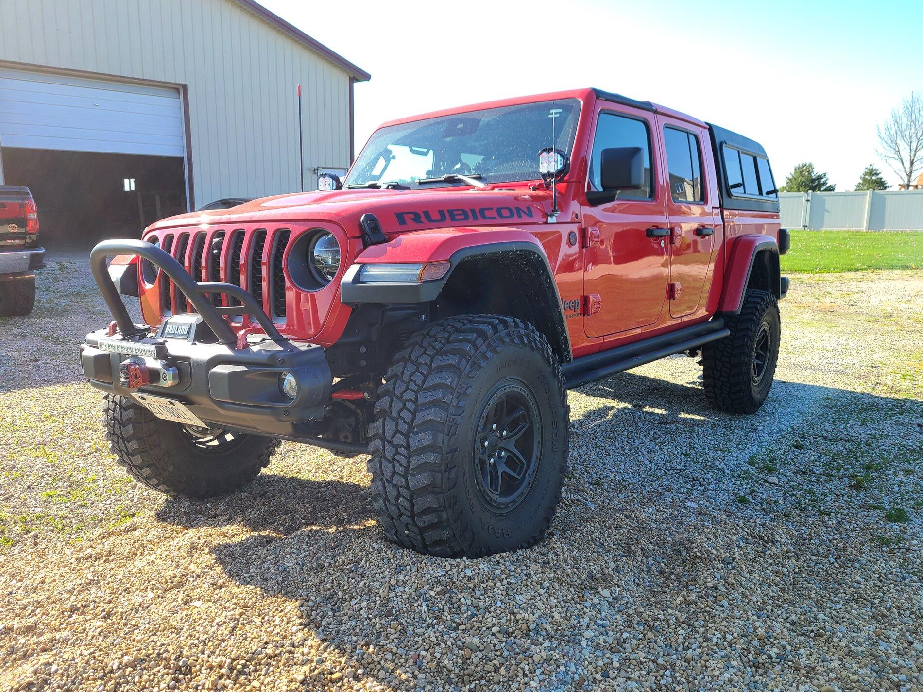 Jeep Gladiator SLEEPING in a JT 20210430_170831