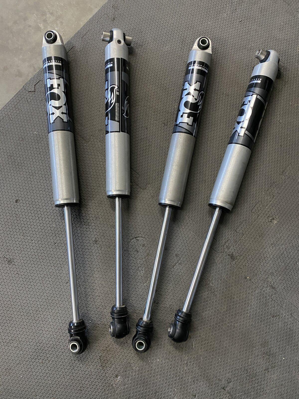 Jeep Gladiator Fox 2.0 shocks for 0-2” lift, used for 250 miles A7CD96D0-6659-44FF-8E08-883A507AE807