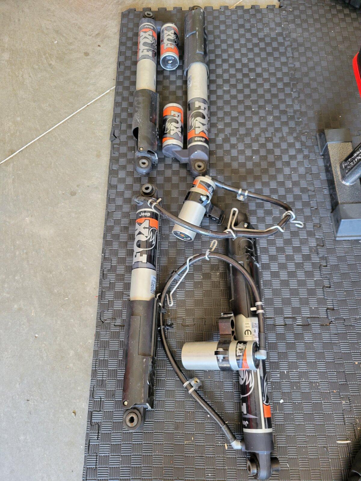Jeep Gladiator Mojave take offs 20210501_110640