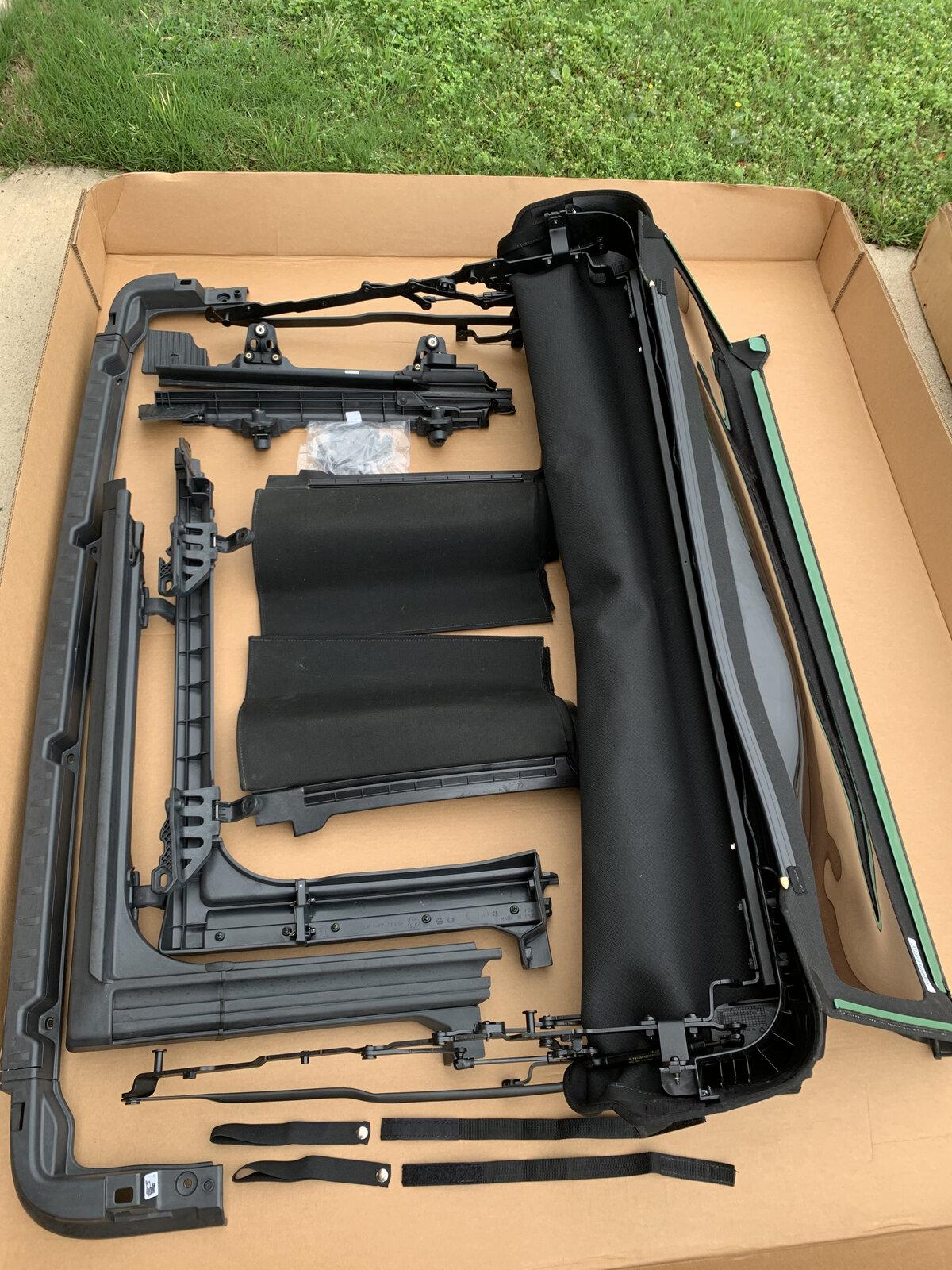 Jeep Gladiator premium soft top for sale, DFW 01A7E438-8FA0-4DBF-B115-8F1391EC6618