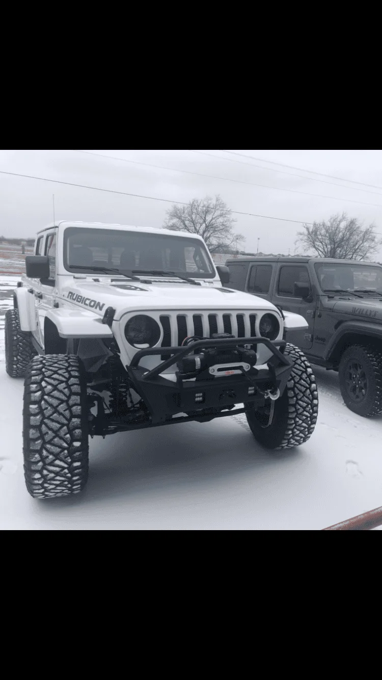 Jeep Gladiator Jeeps Parking Next To Jeeps A47DB124-539B-40B6-A316-43C2AEEEDB83