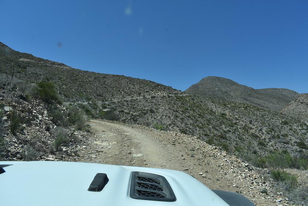 Jeep Gladiator I've Got Rocks In My Hood! i-NZx23x7-XL