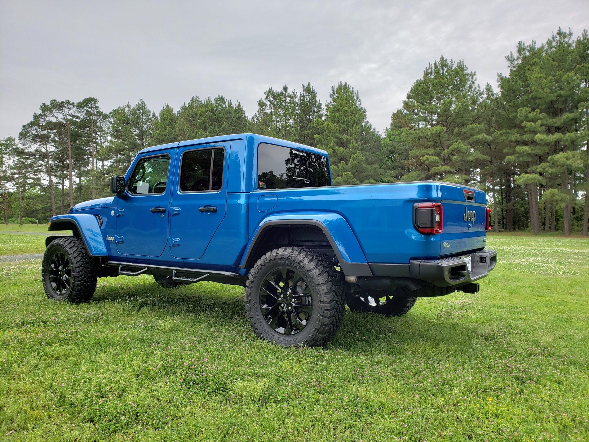 Jeep Gladiator HYDRO BLUE PEARL Gladiator JT Club 20210430_123013