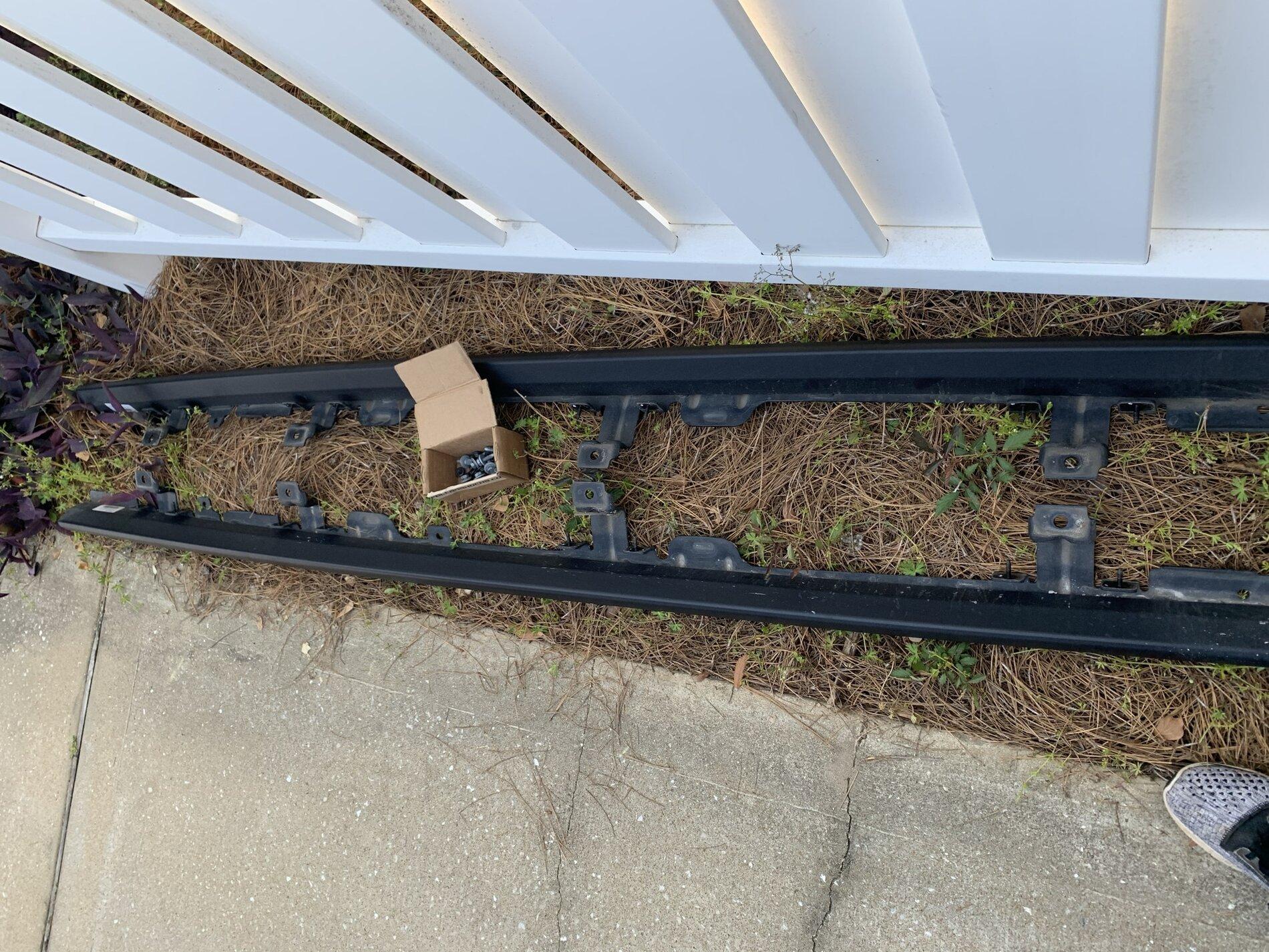 Jeep Gladiator Rubicon Rock Rails $100 7997034B-E2E7-489F-9BFB-33A343B02FA9