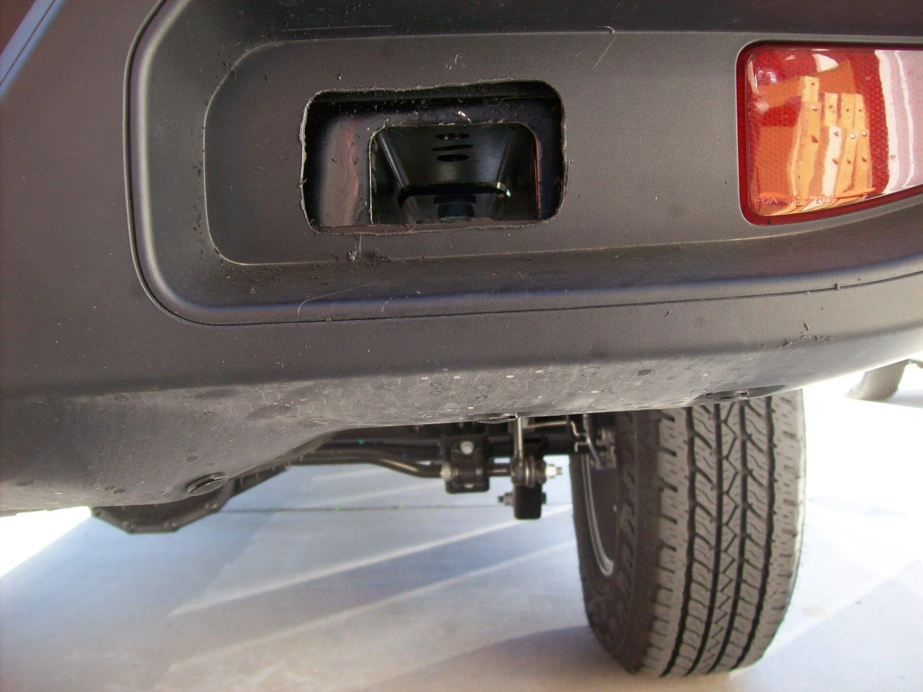 Jeep Gladiator Adding a rear tow hook. 101_1553