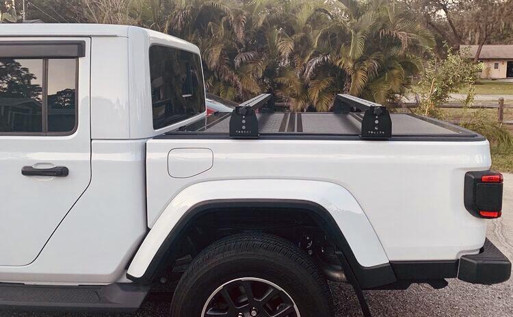 Jeep Gladiator JEEP GLADIATOR HI RISE CROSSBARS, FOR USE WITH TONNEAU COVERS (FITS YEARS 2019 AND UP) BD516AF5-77C3-41BA-979D-FC3FB96C6927