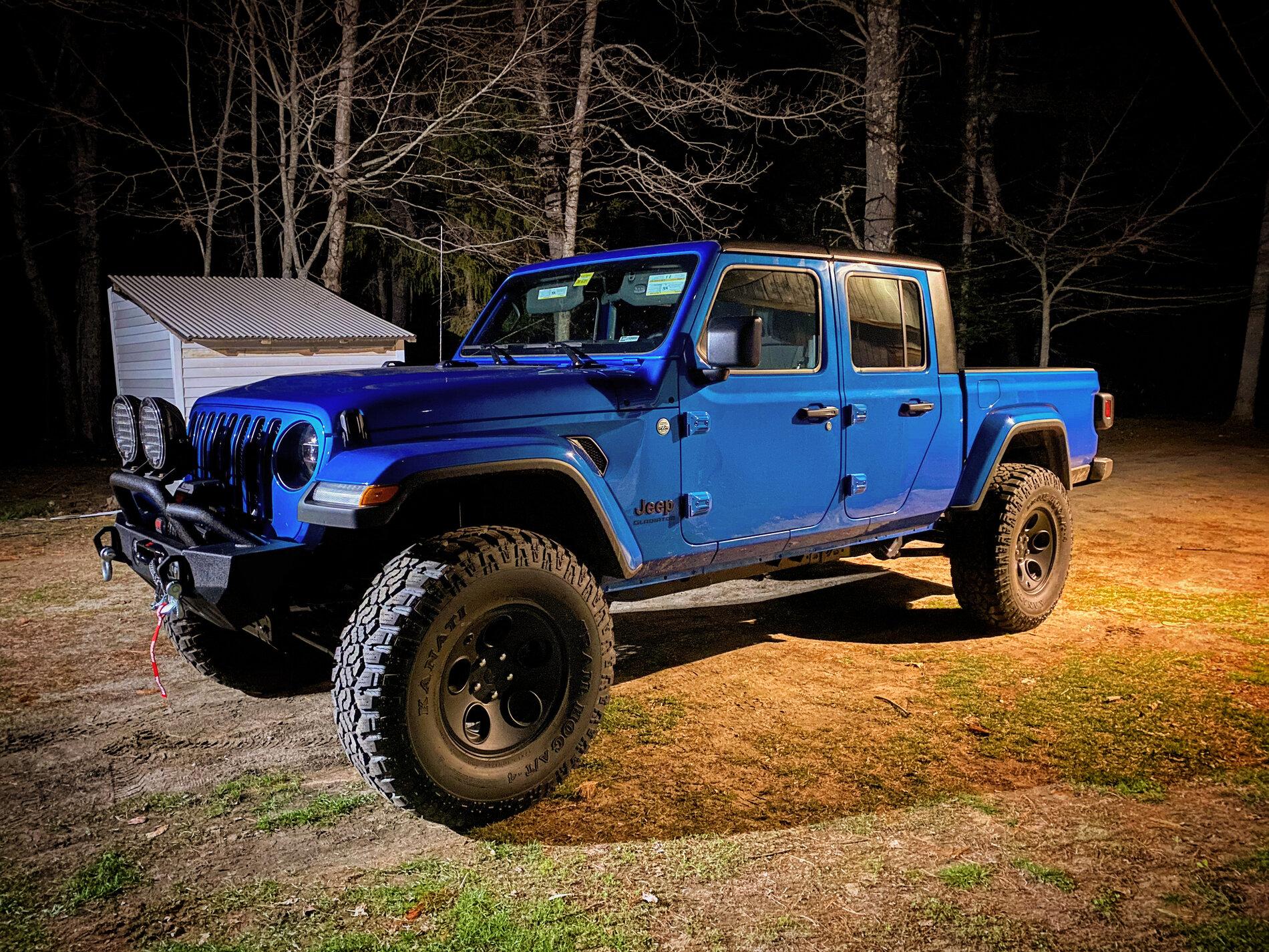 Jeep Gladiator HYDRO BLUE PEARL Gladiator JT Club CDF13000-F5B1-46A9-A975-EAB3C44221B1