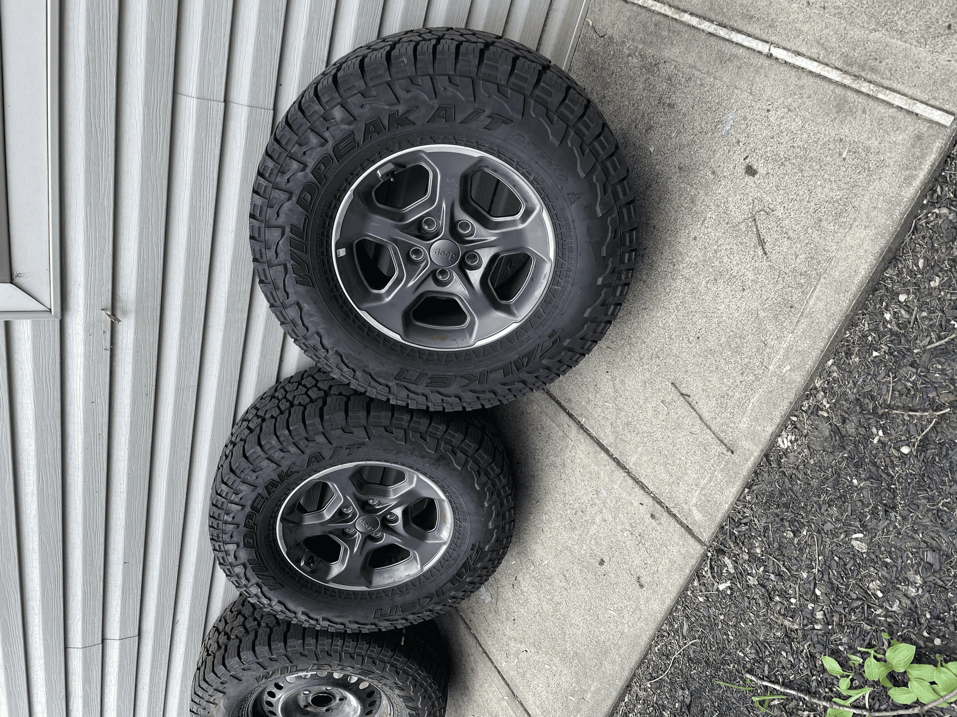Jeep Gladiator Rubicon Wheels Falken Wildpeak A/T3W Tires, TPMS, lug nuts and Steel Spare tempImagep7U0kY