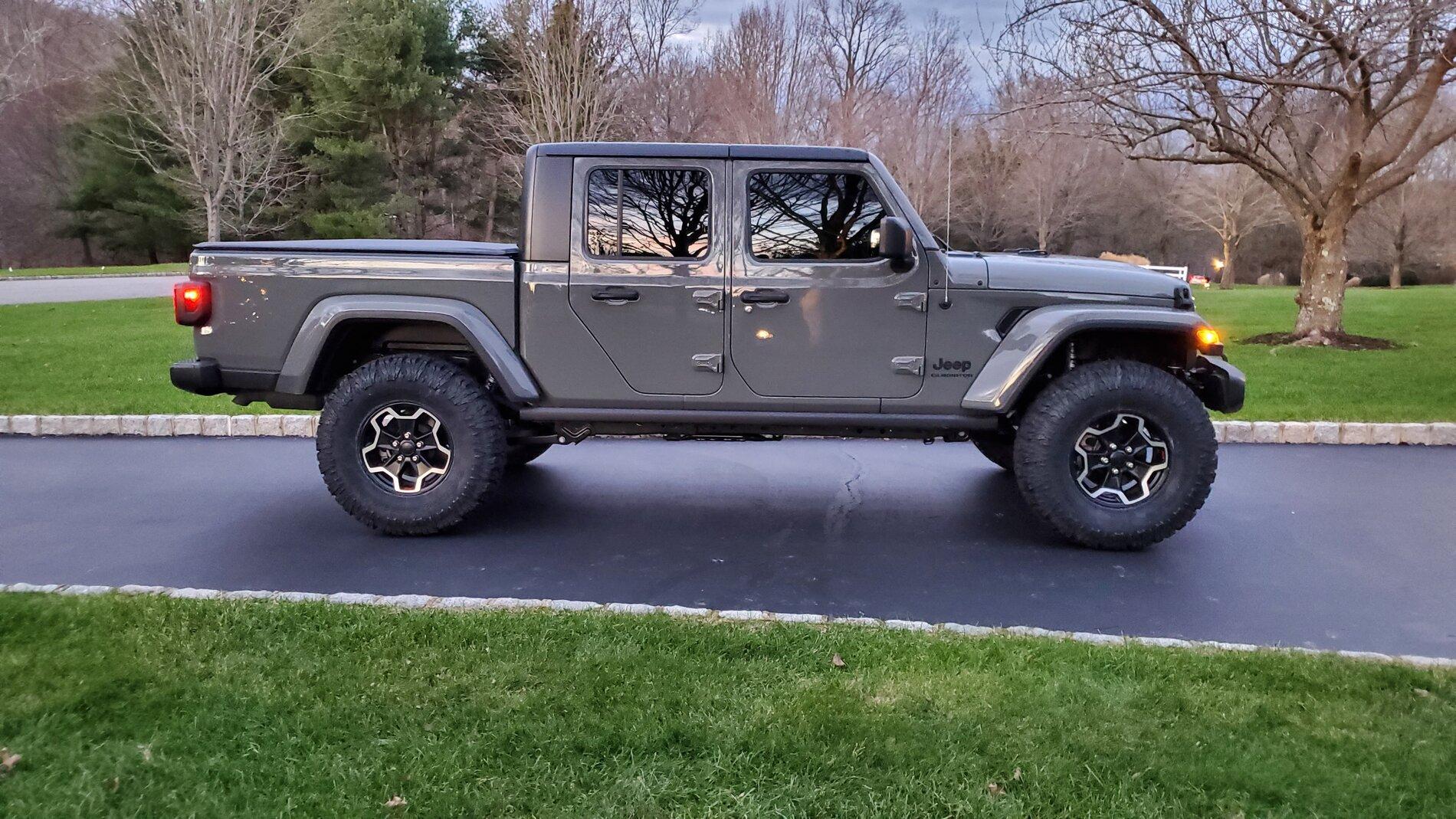 Jeep Gladiator Mopar lift spacer or no spacer? 20201127_164534