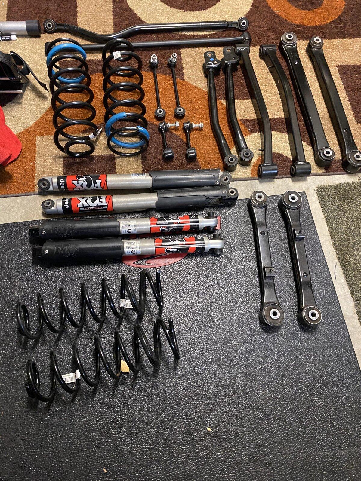 Jeep Gladiator Rubicon Factory Suspension $300 OBO E63710BF-6652-4966-8E9E-D97576050A74