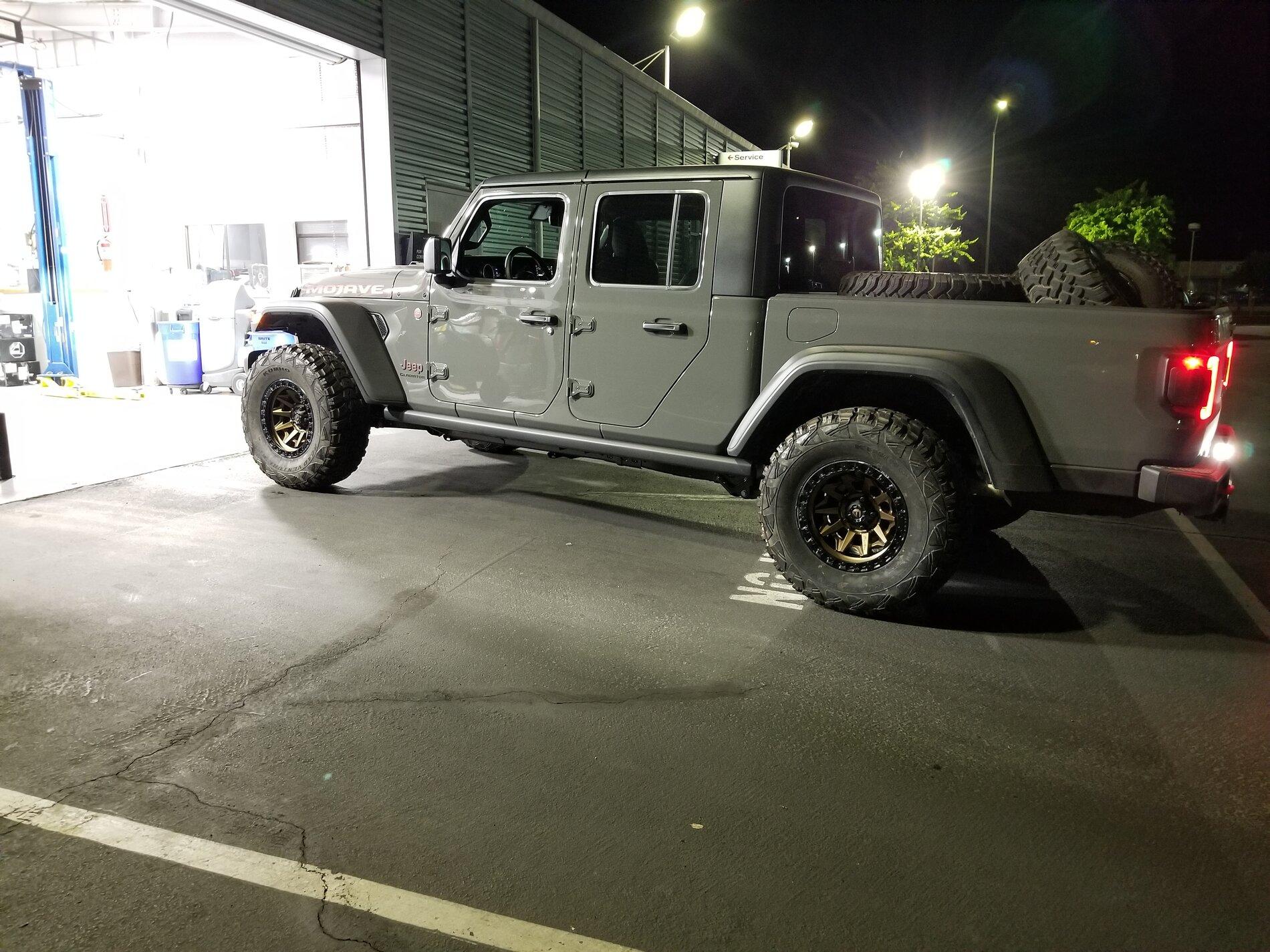 Jeep Gladiator 2021 Mojave 17x9 Fuel Covert -12 offset 20210503_215409[1]