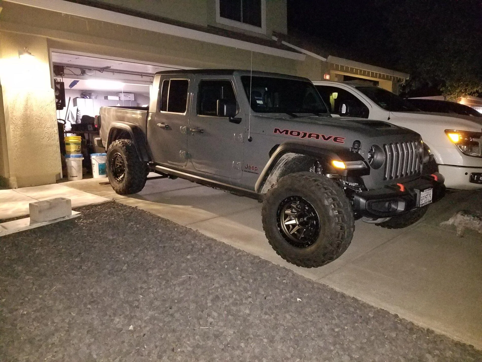 Jeep Gladiator 2021 Mojave 17x9 Fuel Covert -12 offset 20210503_225154[1]