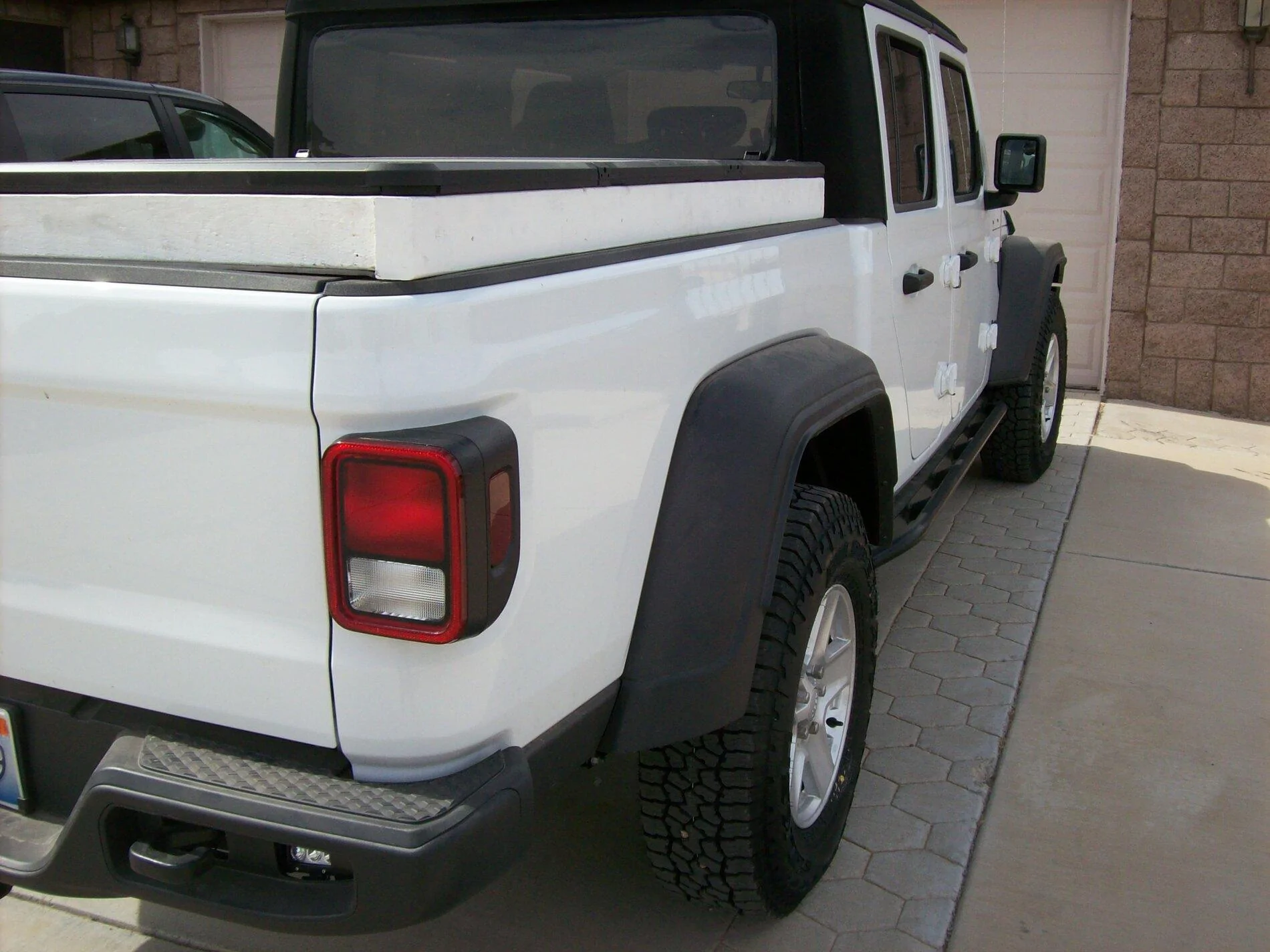 Jeep Gladiator Show me your sport and sport s with factory wheels and 33s. 101_1724