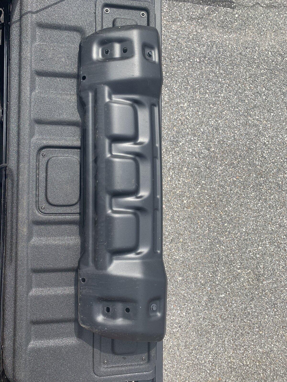 Jeep Gladiator Rubicon Bumper, metal skid plate AND factory Rubicon rock rails AND factory hardtop panels bag B5C8ED30-CBF3-40CA-A0EA-A75E0B44D32C