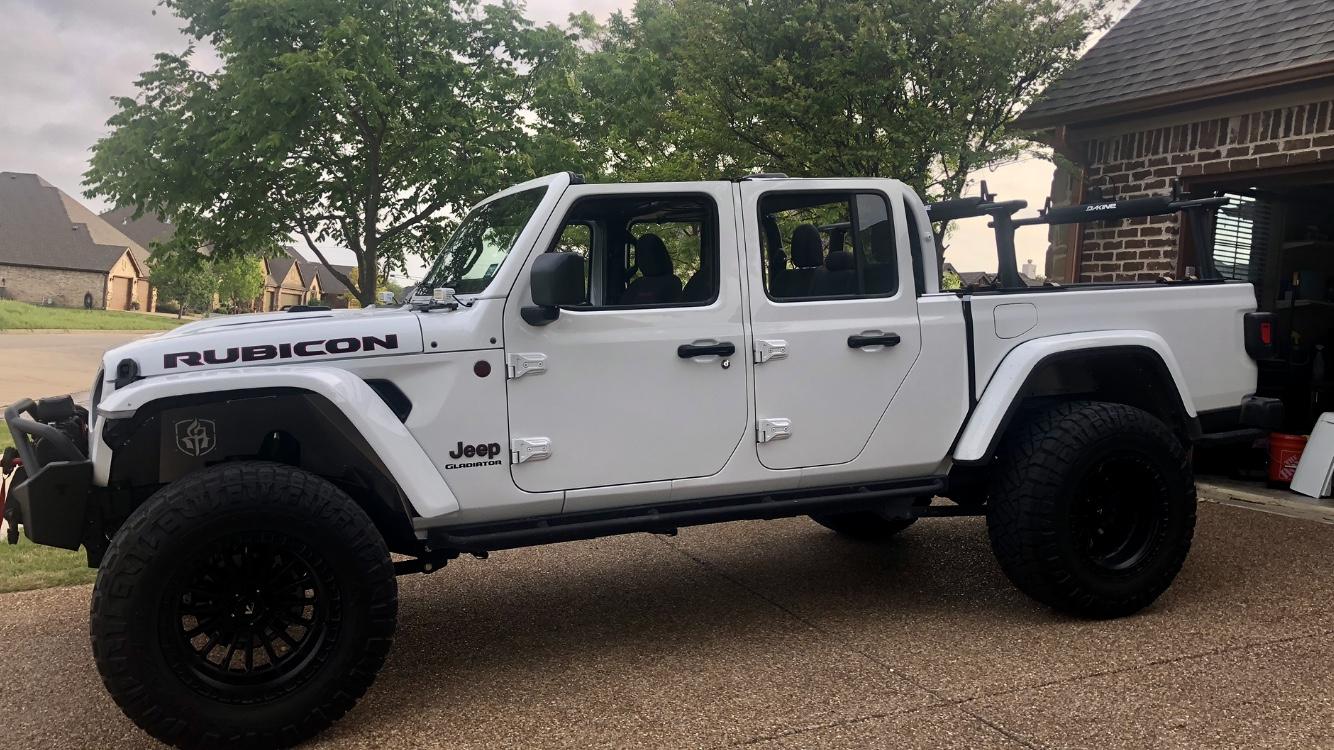 Jeep Gladiator Gladiator Glamour Shots 1469FFFB-DD49-4FDE-AD56-15DFADA6312A