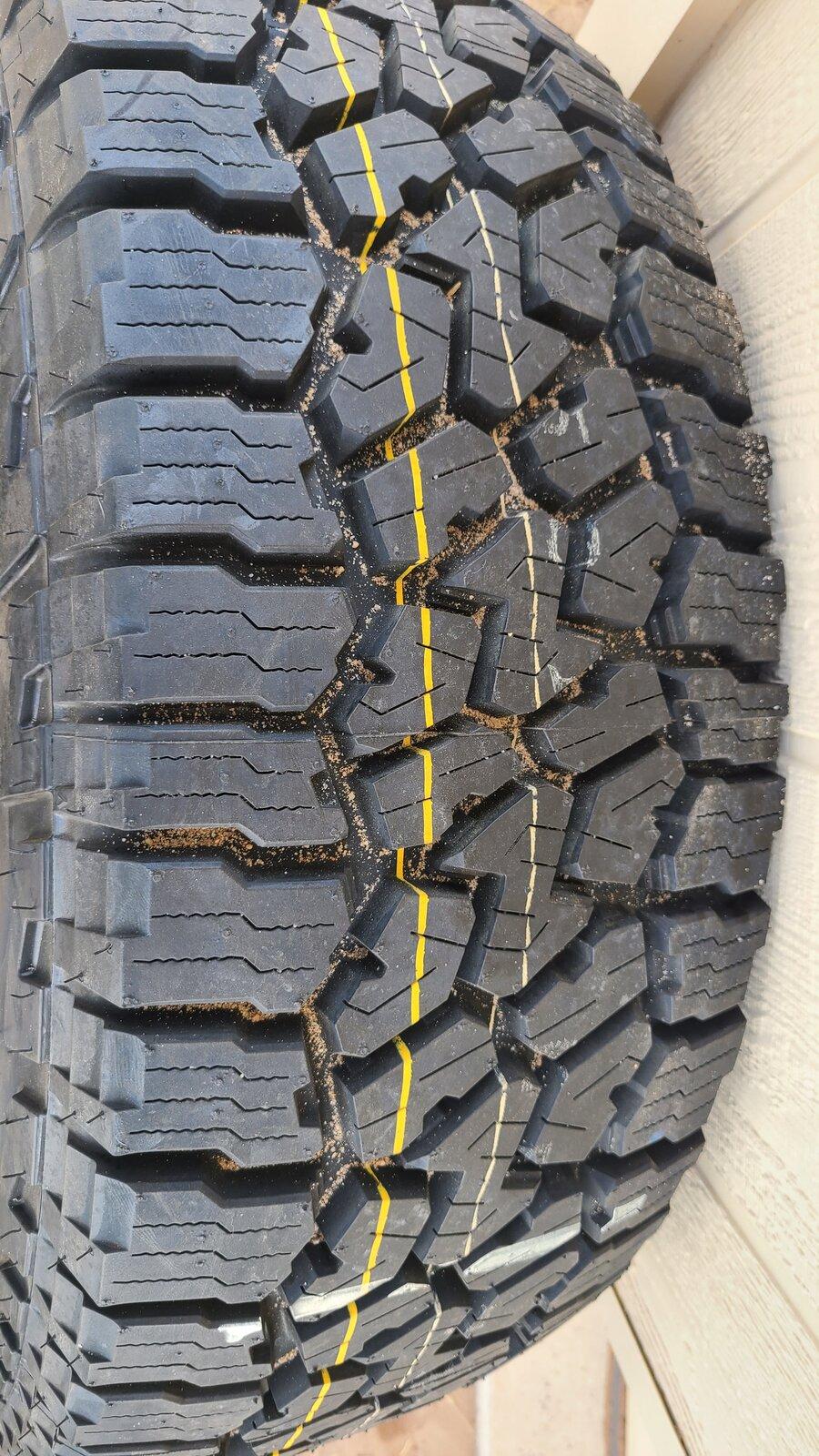 Jeep Gladiator 2021 Rubicon Wheel and Tire Take-offs 20210505_165856