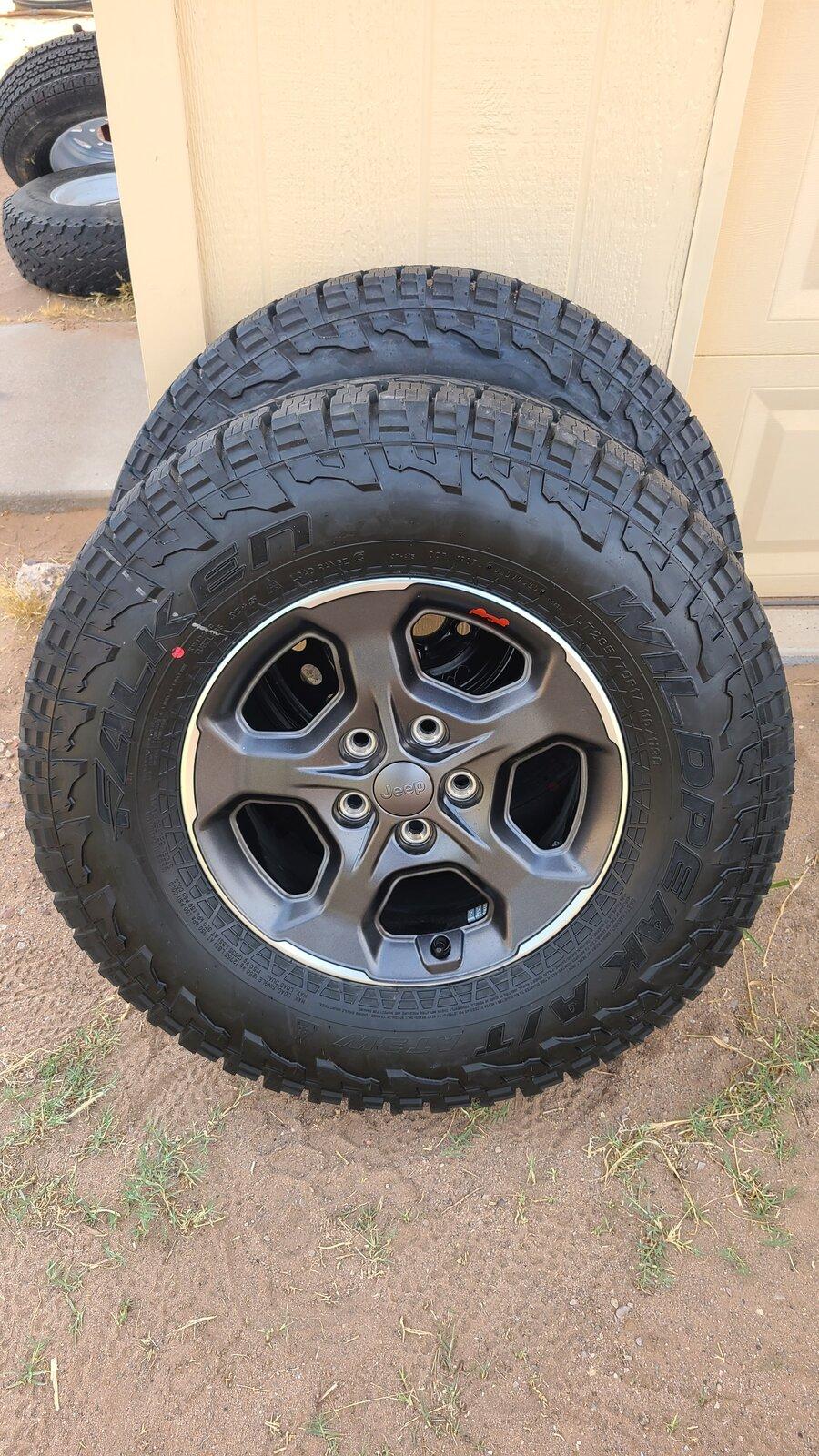Jeep Gladiator 2021 Rubicon Wheel and Tire Take-offs 20210505_170033