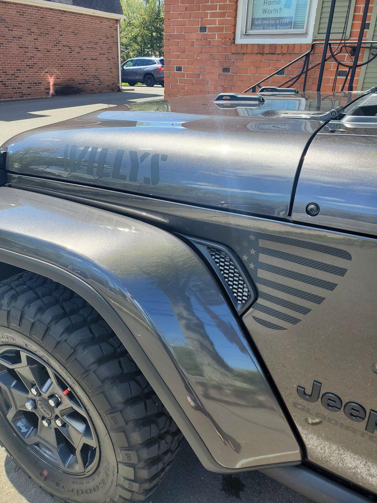 Jeep Gladiator Stickers and decal pics! 20210506_111918