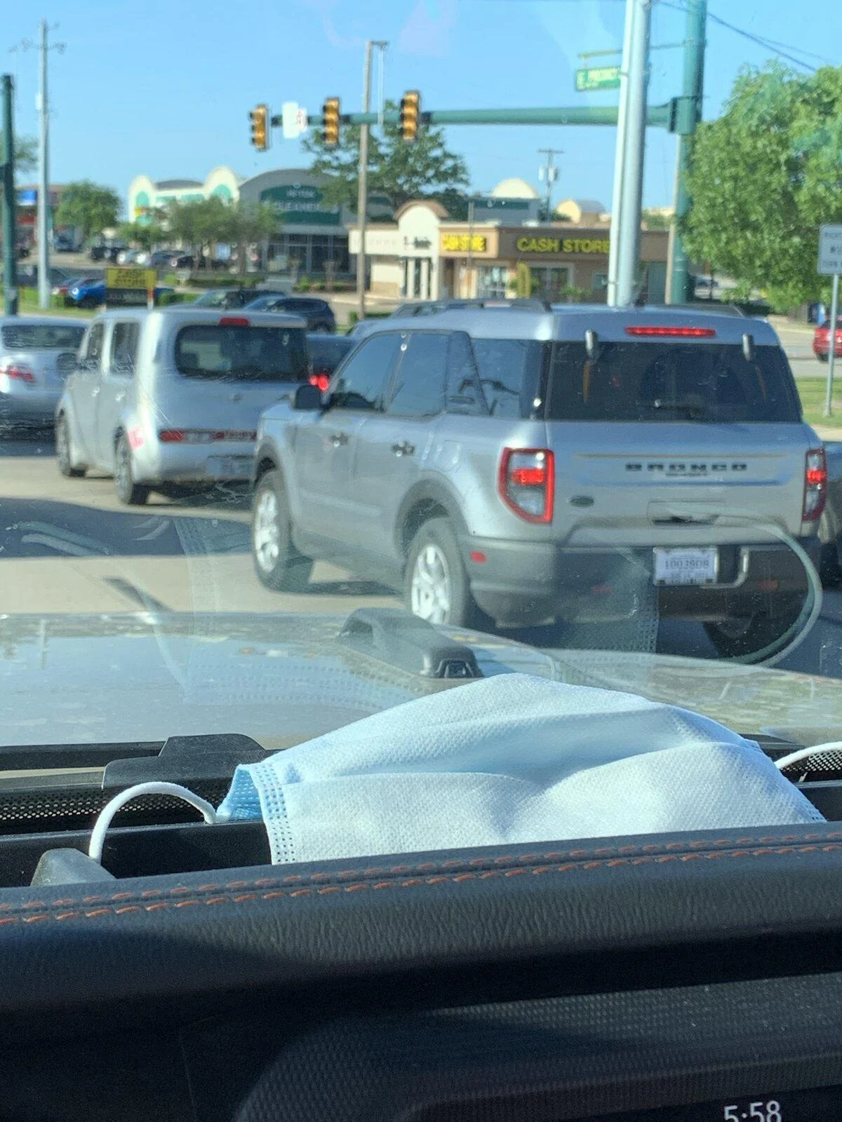 Jeep Gladiator is this a cube & what’s up with staked roof 1E043D2B-BDD8-4812-B3ED-DD0037154D0E