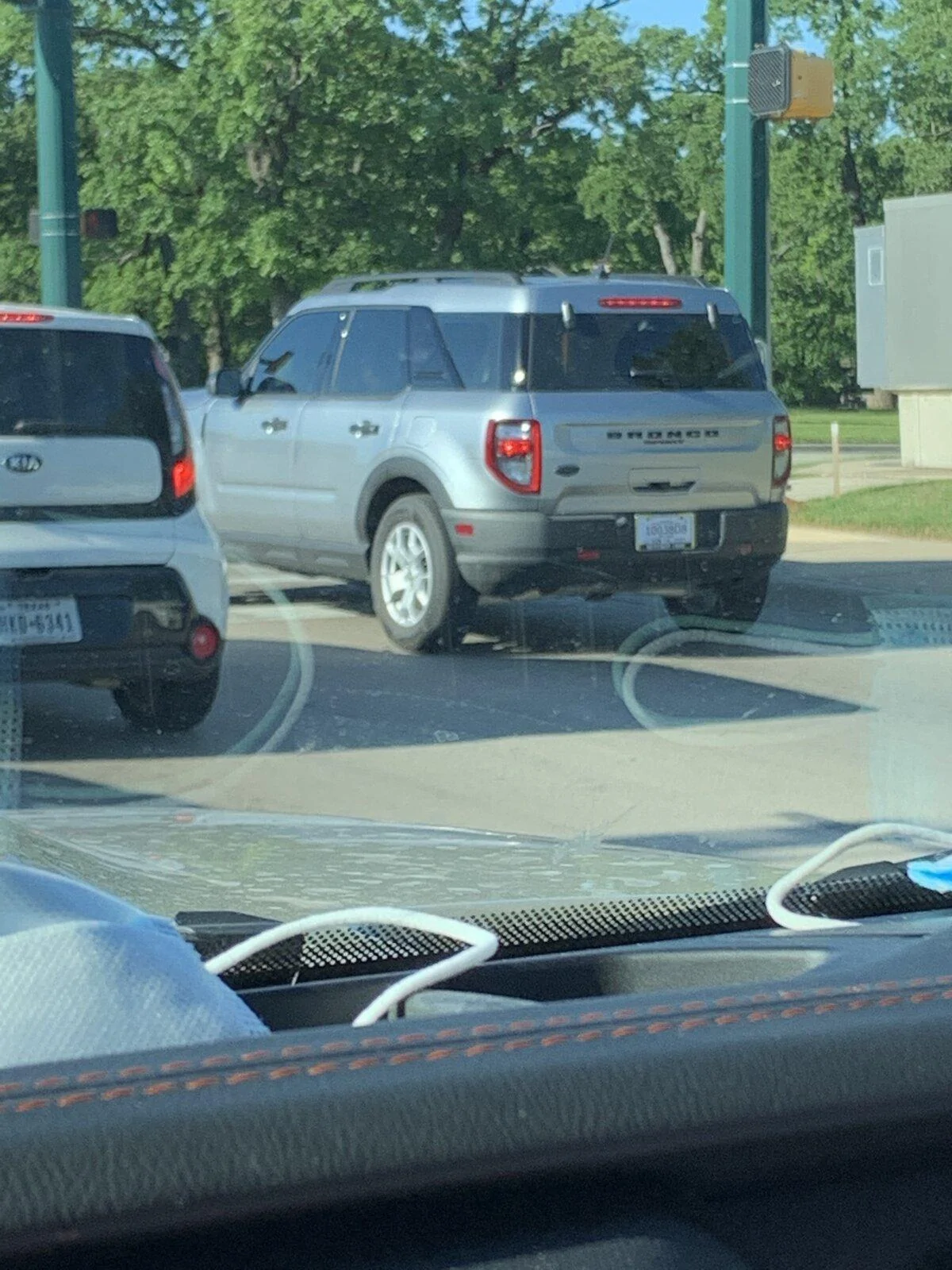 Jeep Gladiator is this a cube & what’s up with staked roof E7D147C4-B35D-4FCD-A51E-848598F2AE28