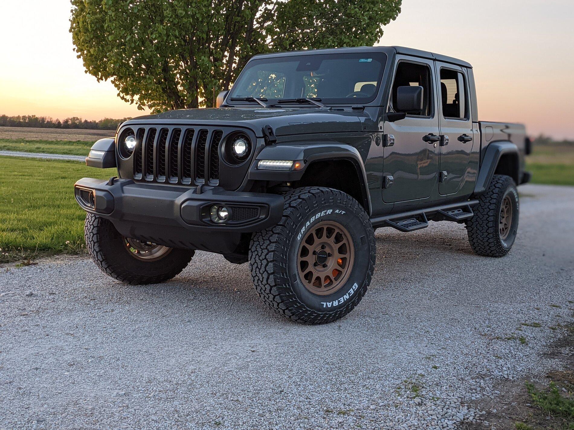 Jeep Gladiator Sting Gray with Bronze Wheels PXL_20210426_005205958.PORTRAIT