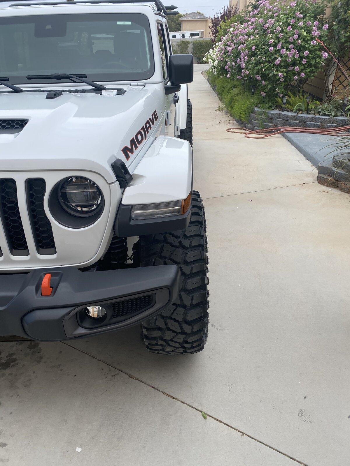 Jeep Gladiator What wheels are you putting on you JT? 52A97B6B-3463-4064-B18C-C8A10BD1E943