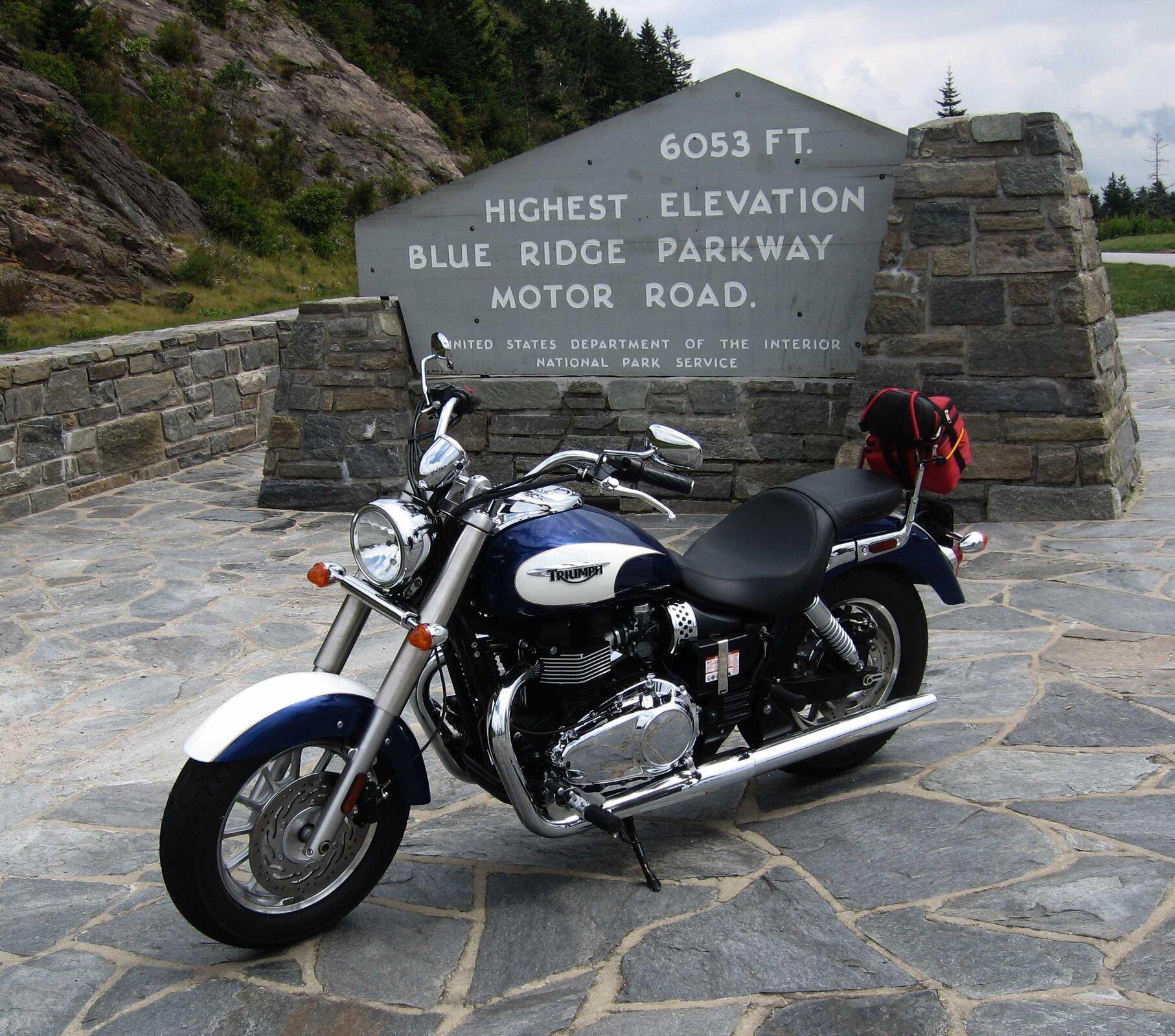 Jeep Gladiator Motorcycle riders? What do you ride? Pic/Info Thread! Triumph Parkway 1