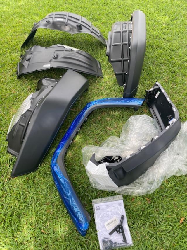 Jeep Gladiator New textured black Gladiator Rubicon fenders fender 3