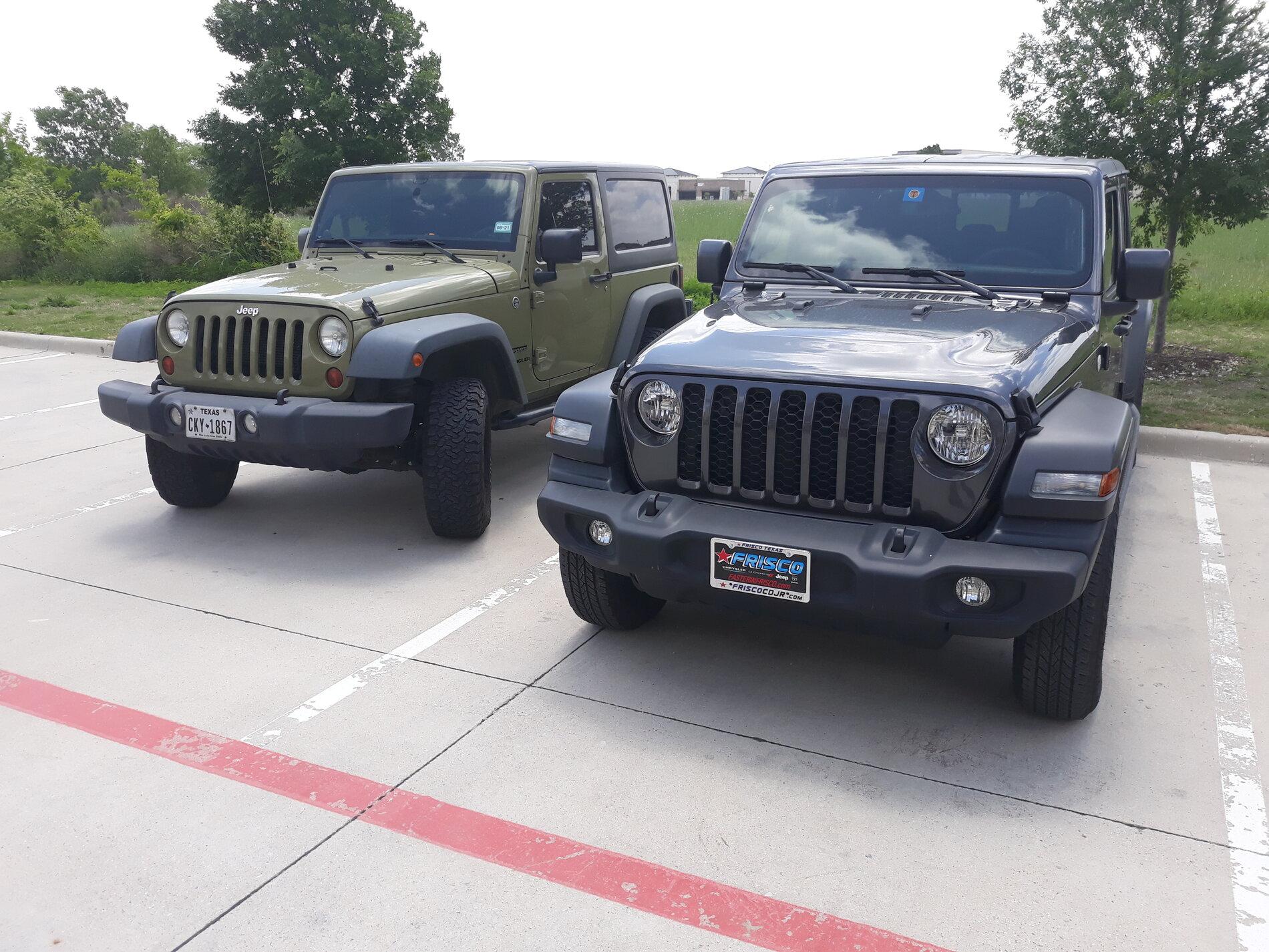 Jeep Gladiator Jeeps Parking Next To Jeeps 20210508_130130