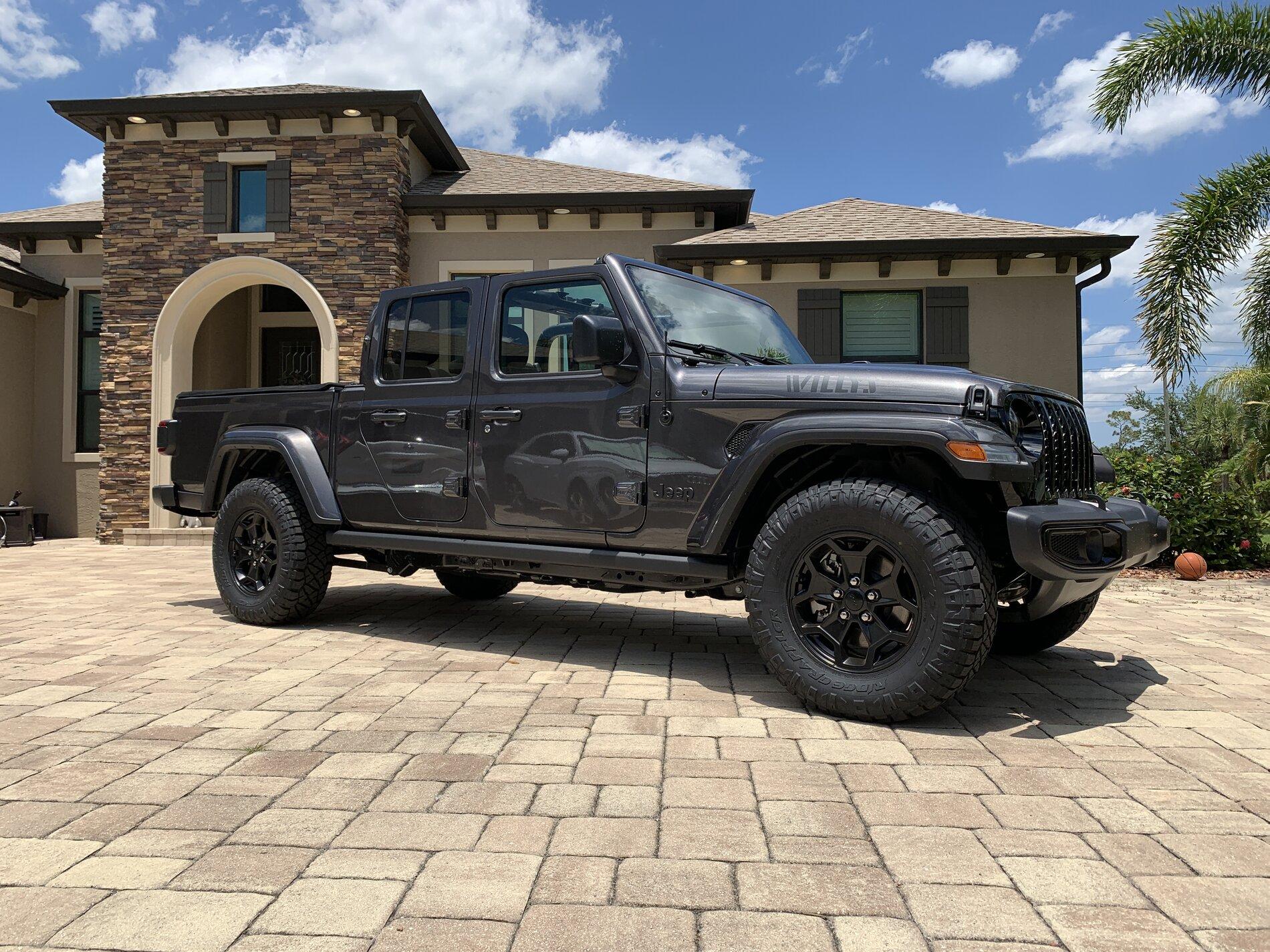 Jeep Gladiator GRANITE CRYSTAL JT Gladiator Club 548ACEE4-1E22-4A4C-8A41-EF9C7696173C