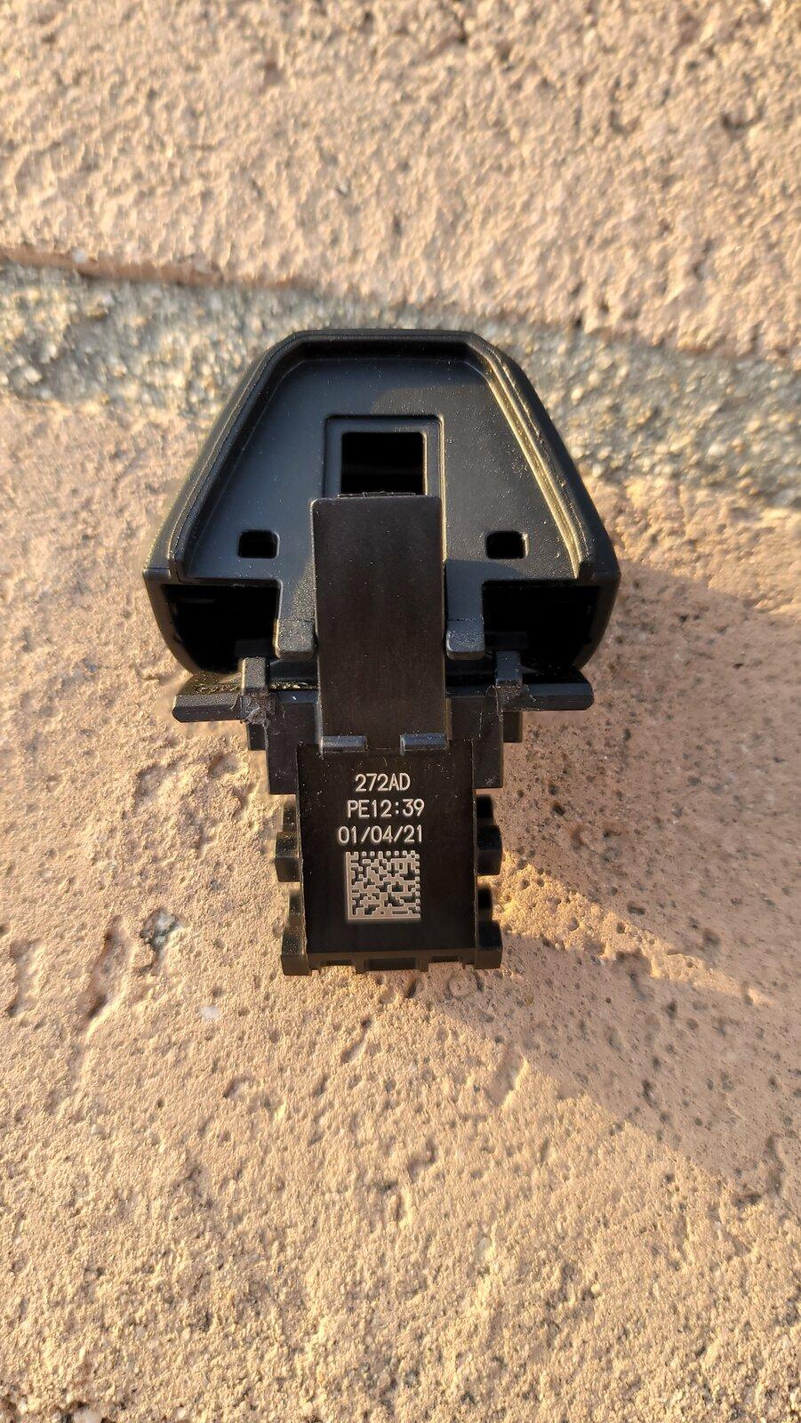 Jeep Gladiator Proximity door locks retrofit on Wrangler/Gladiator, someone figured it out (DIY writeup) 20210508_190519
