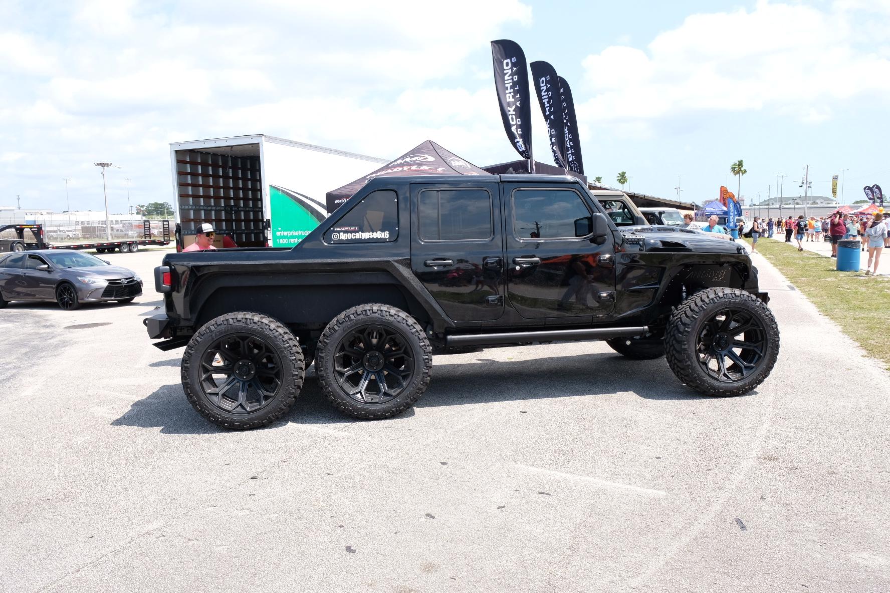 Jeep Gladiator Jeep Beach 2021 Daytona Beach, Florida B3975B17-FECB-4114-87DD-D59B343EA24F