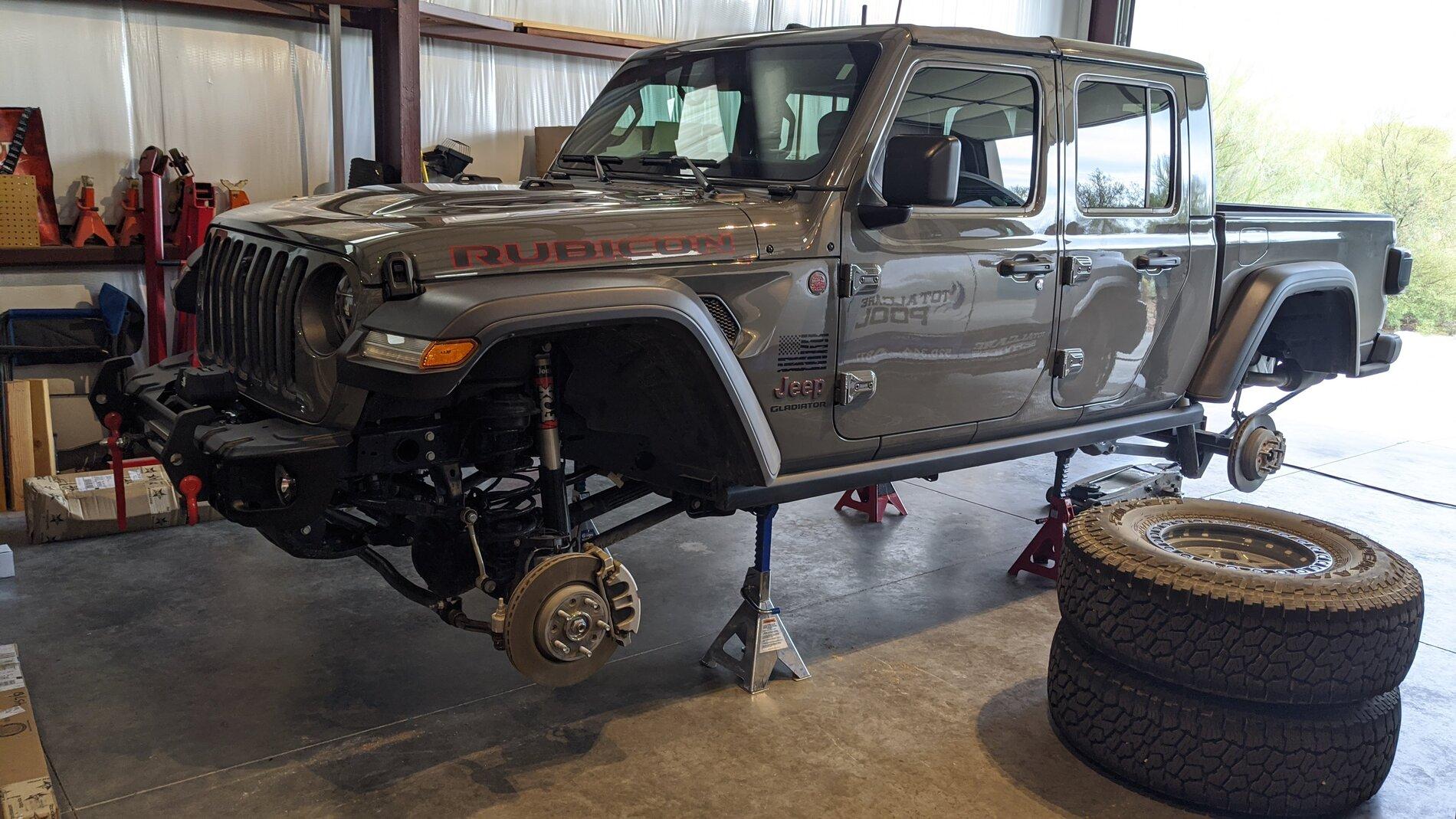 Jeep Gladiator Midlife Crisis? Hemi Conversion IMG_20200715_173337