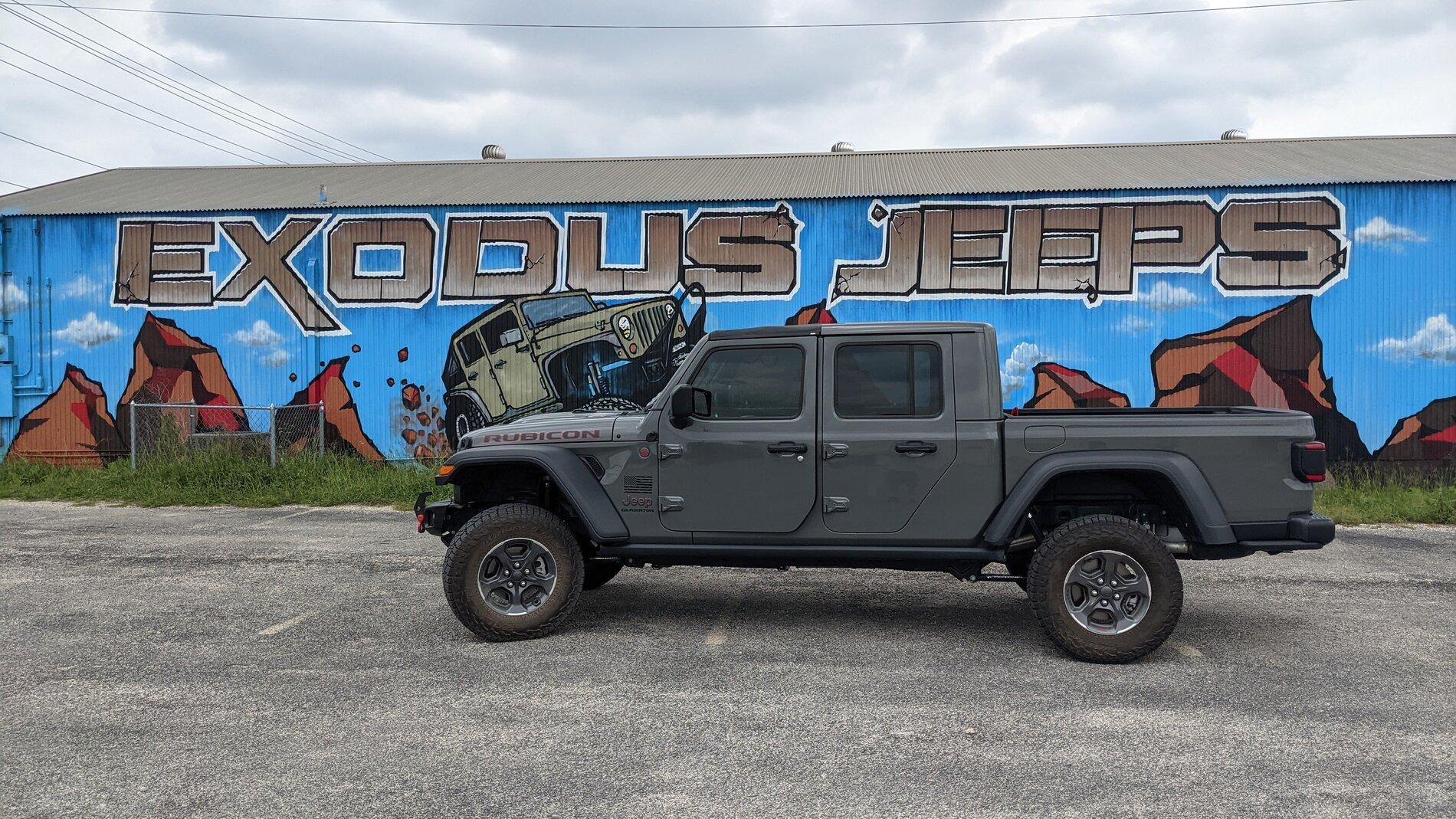 Jeep Gladiator Midlife Crisis? Hemi Conversion PXL_20210509_195624354