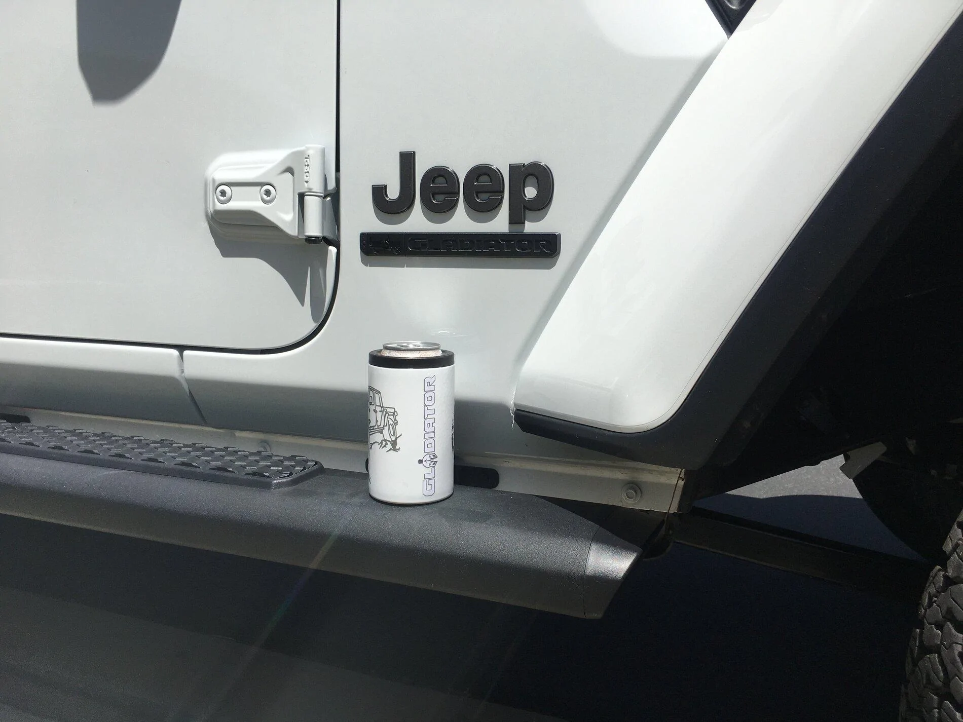 Jeep Gladiator What did you do TO your Gladiator today? [ADMIN WARNING: NO POLITICS, NO GUN TALK] drink holder  on step Glad print