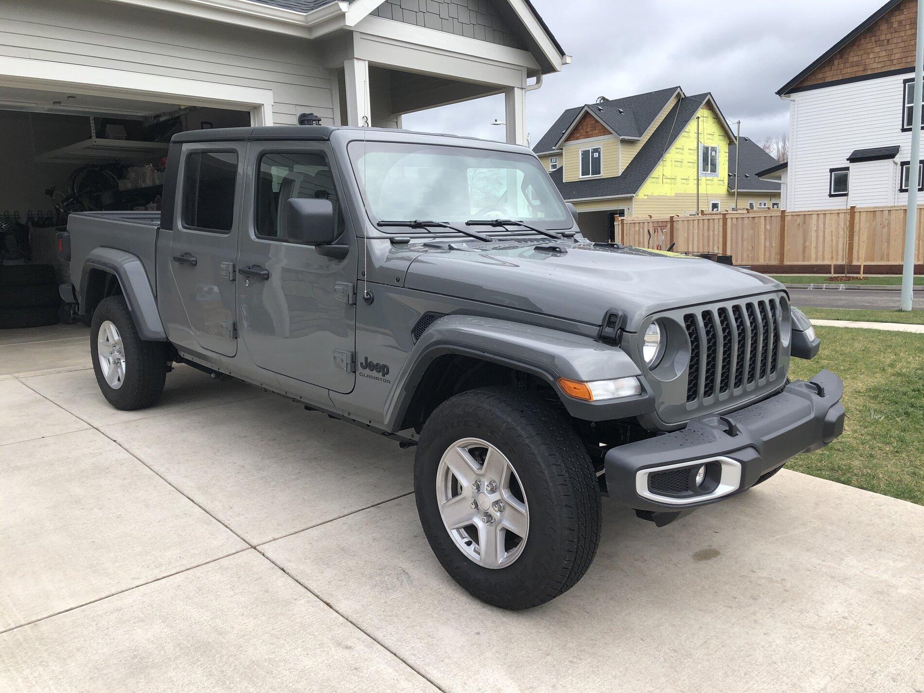 Jeep Gladiator The Philistine thread - non-lifted Gladiators and not likely to be, either D5CA1774-D23C-4675-82F6-81699B72087D