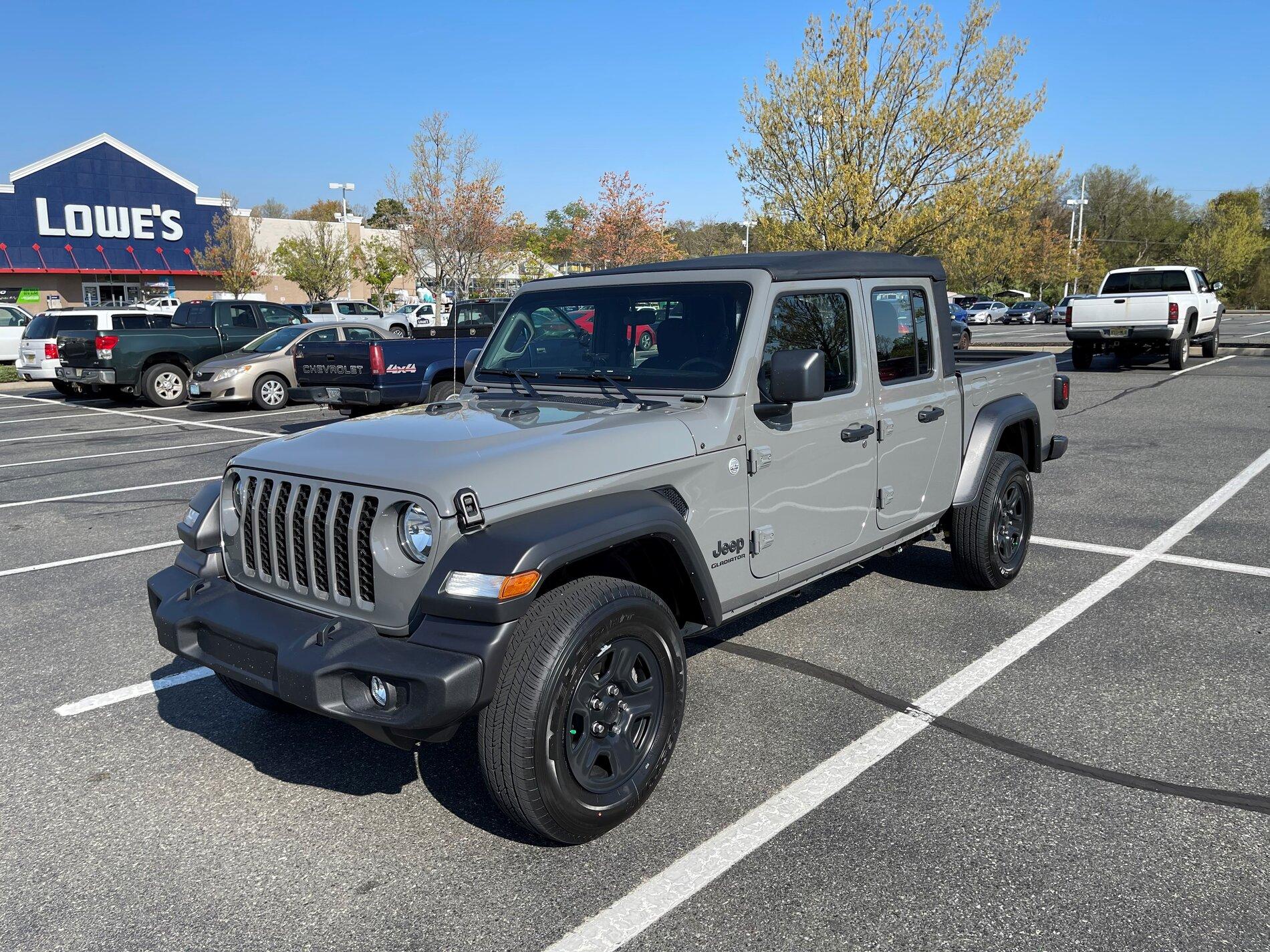 Jeep Gladiator Show me your sport and sport s with factory wheels and 33s. jeep gladiator