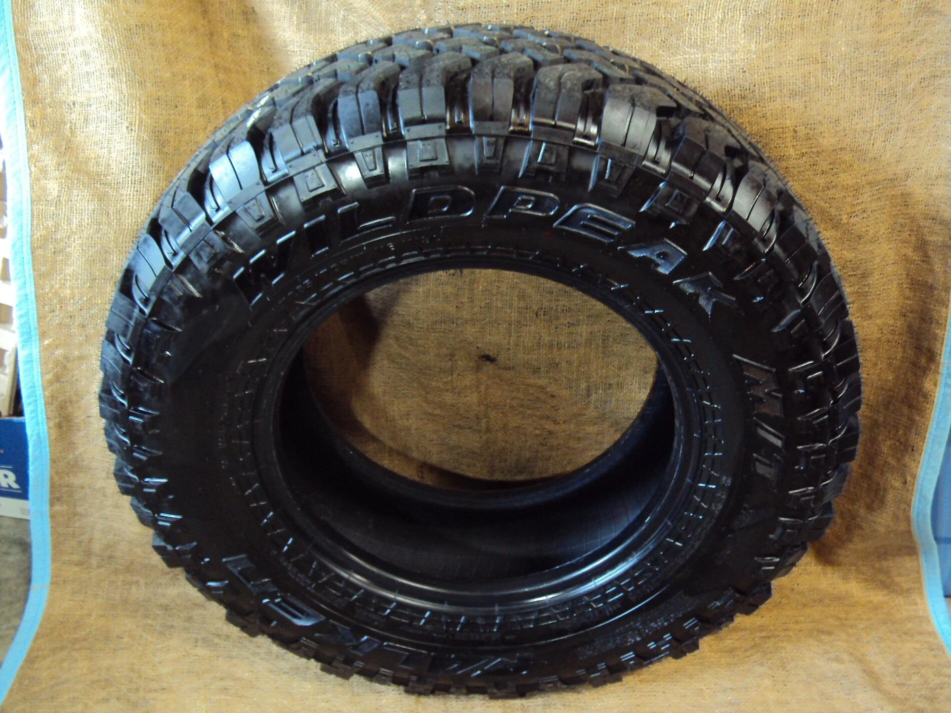 Jeep Gladiator 5 FALKEN WILDPEAK MT LT 285/70R17 Rubicon Take Offs $650 DSC02391