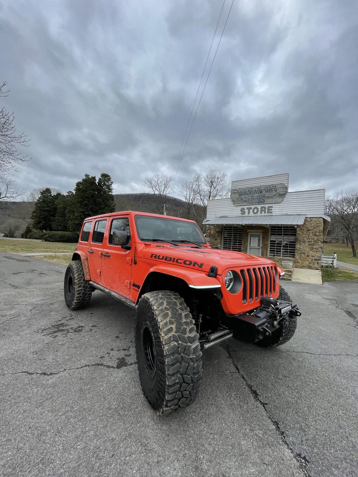 Jeep Gladiator 2018 JLU Rubicon 2.5" Lift on 40s -- 36k miles -- $54,000 BF07F035-A12F-4C37-984B-E964B54969D5