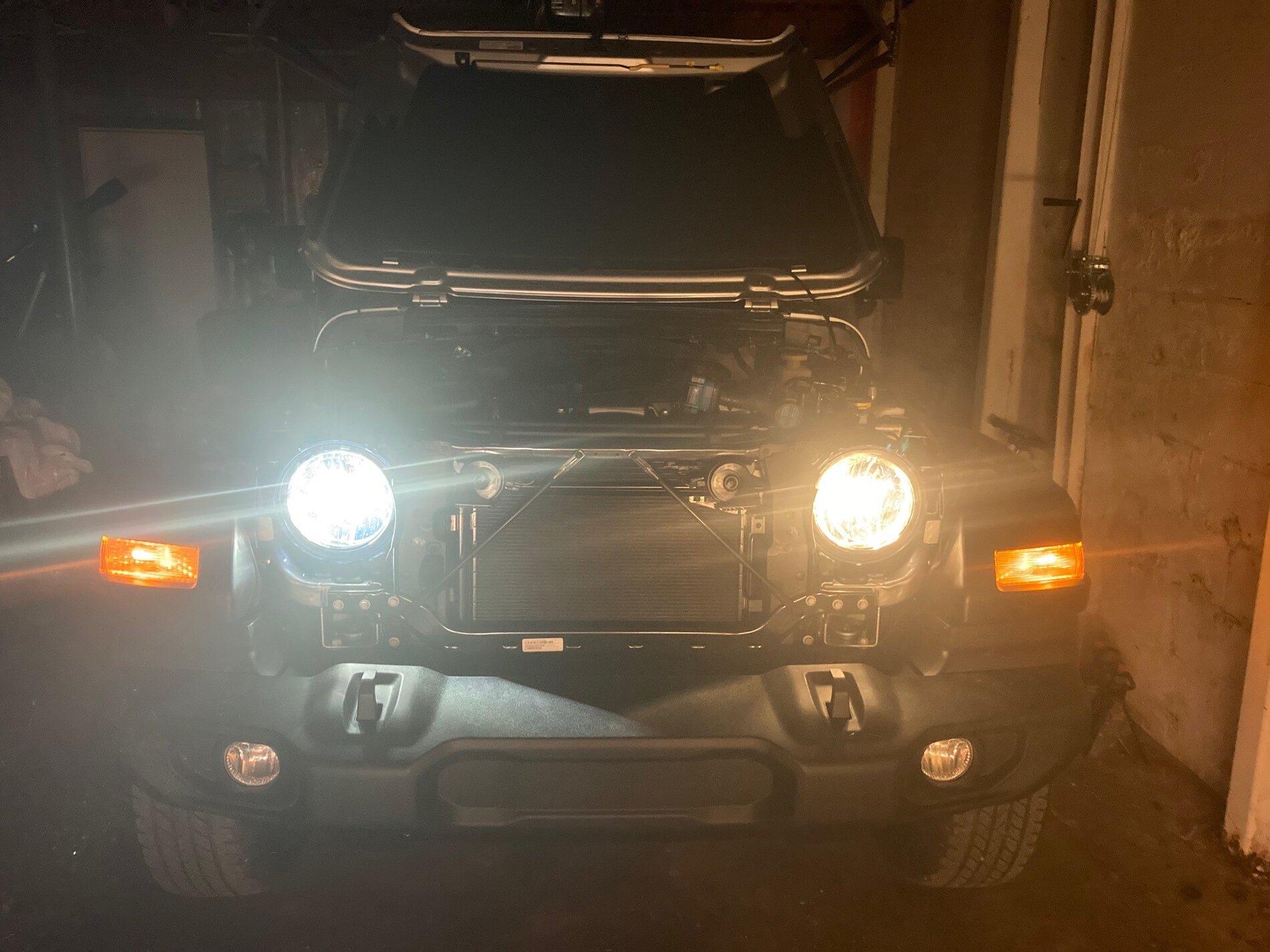 Jeep Gladiator The Philistine thread - non-lifted Gladiators and not likely to be, either headlights