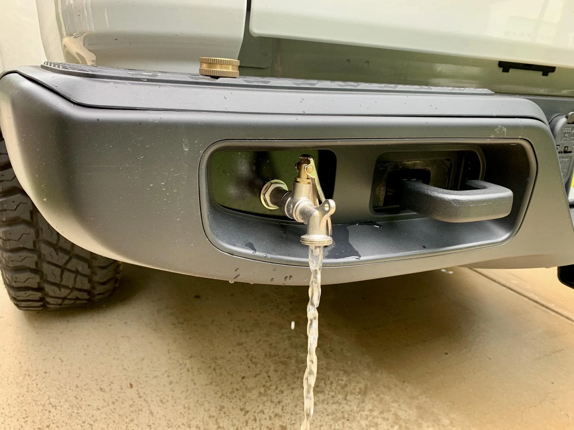 Jeep Gladiator Shower / Hot Water on-board system 050146B8-F9DD-427F-8055-E1D99DCAC613_1_201_a