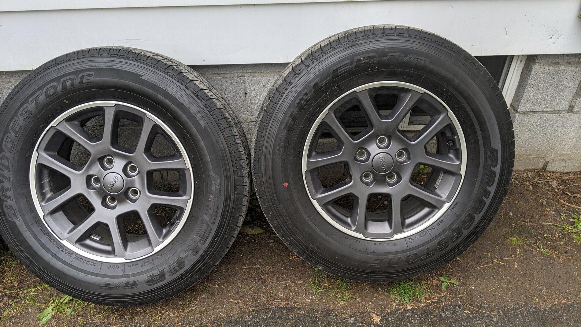 Jeep Gladiator Overland wheels/tires/tpms 15kmi PXL_20210510_160316792