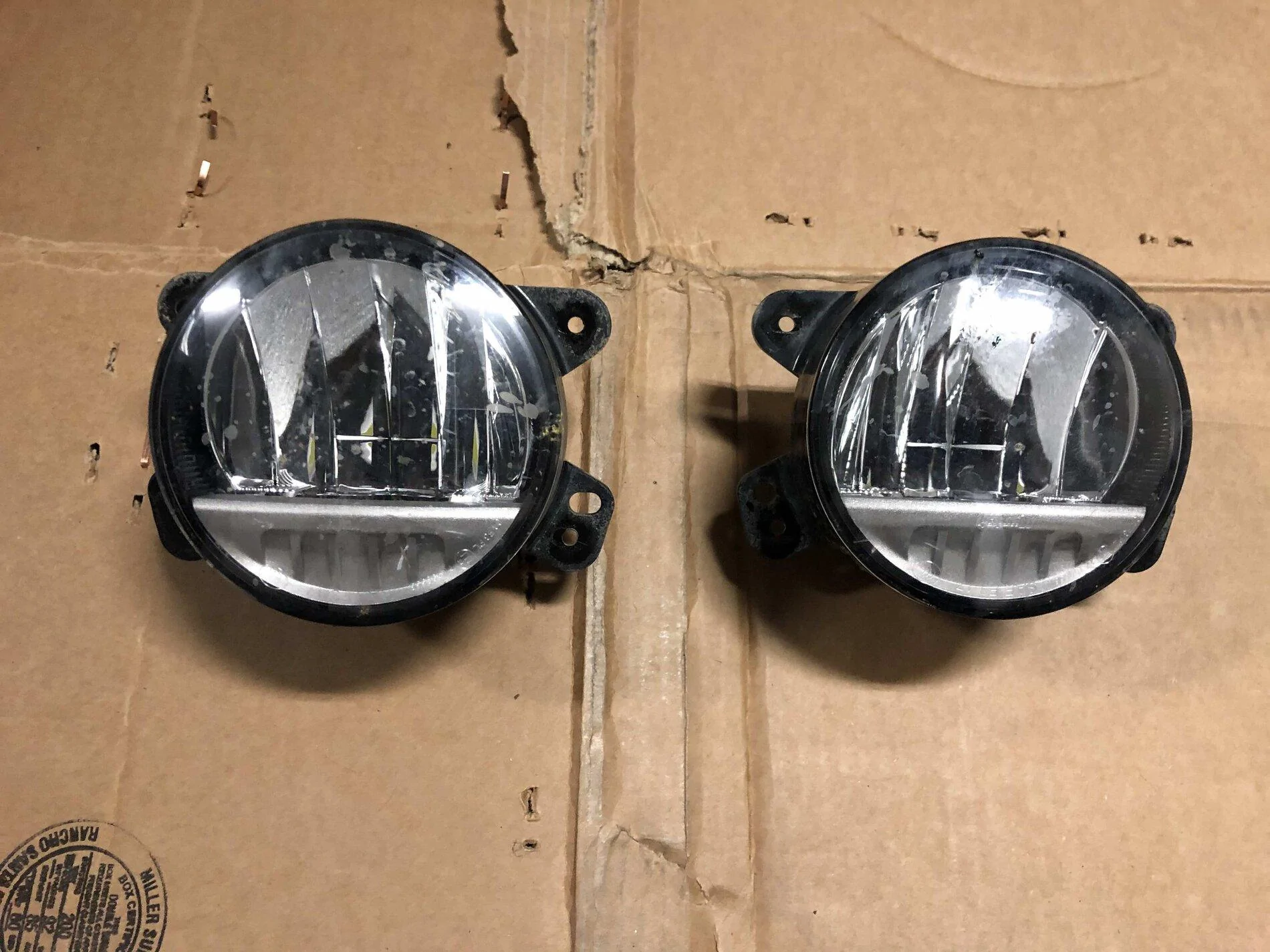 Jeep Gladiator OEM LED Fog Lights - $125 OBO IMG_4581