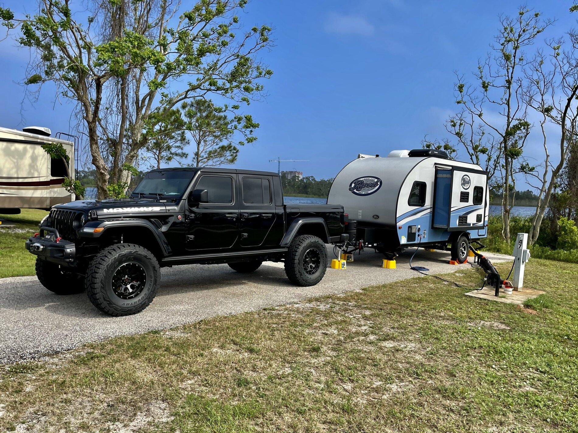 Jeep Gladiator Lets see them FLEXED out Jeep's with BIG tires and lifts :D C48D2FFF-0CF1-439C-819F-3076F4789A4F