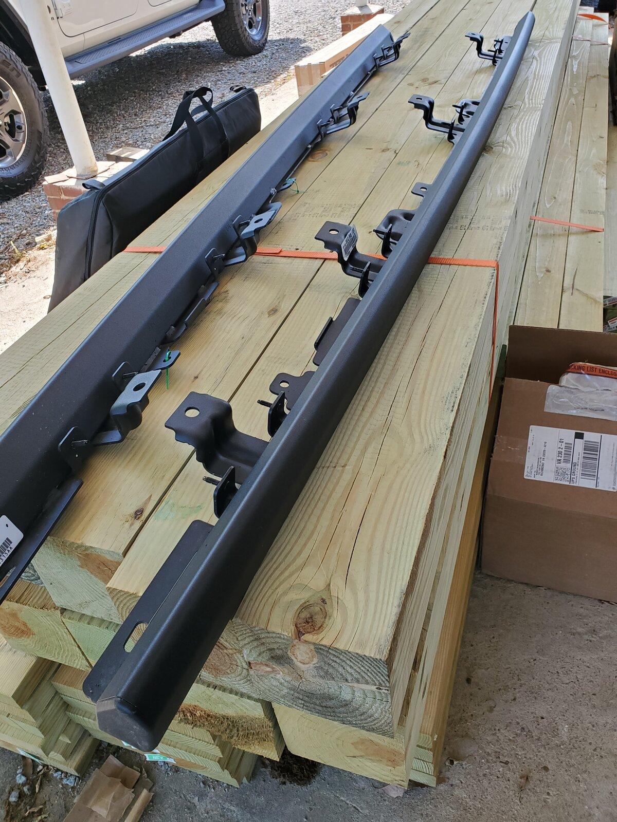Jeep Gladiator Rubicon Rock Rails (body side set) 20200515_161421