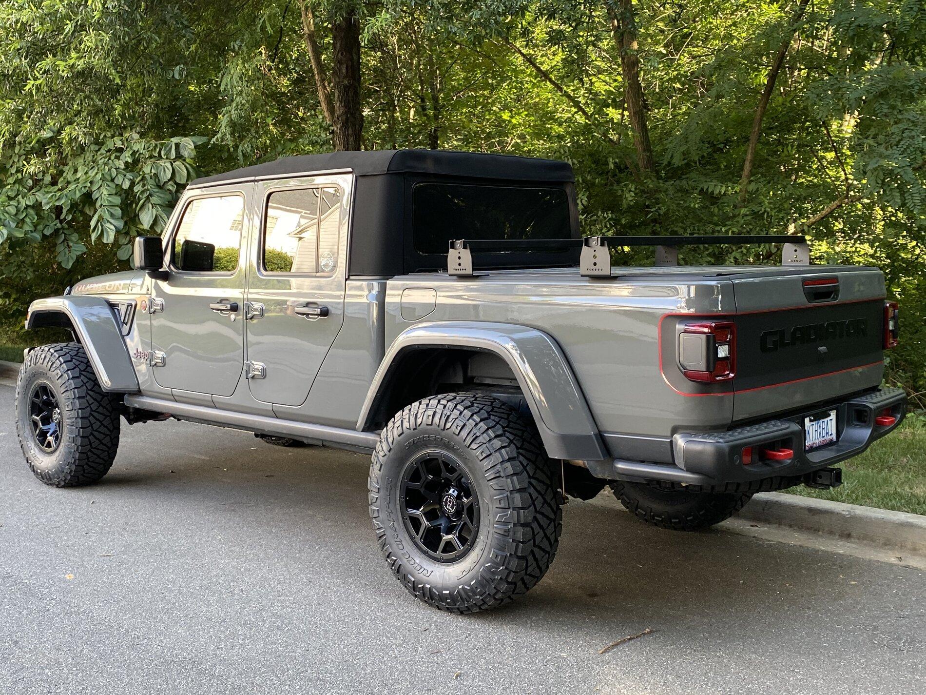 Jeep Gladiator KB Voodoo Crossbars for Tonneau Cover and Mopar Crossbars 25B4C64F-C67D-4BFC-800C-A2D1E65E7447