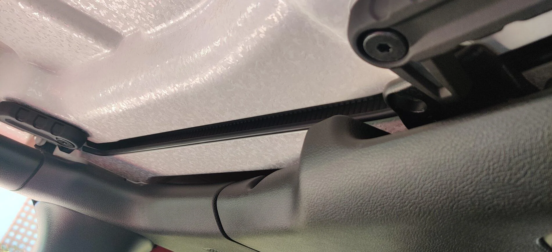 Jeep Gladiator DIY Protect Roof w/ Rubber Door Trim IMG_20210512_125732