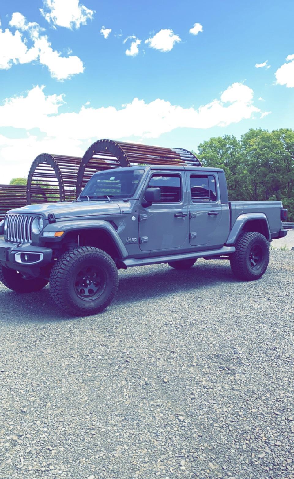 Jeep Gladiator 3.5" Lift On 35's truc